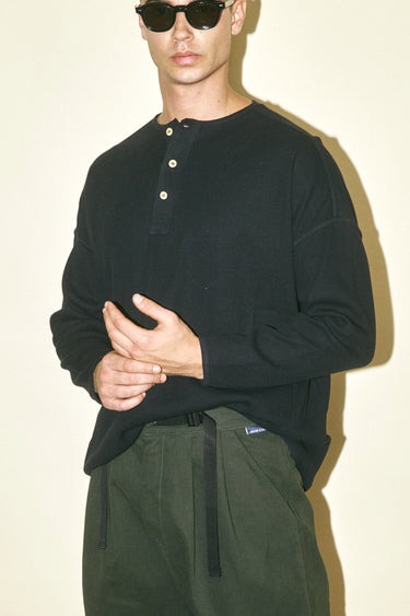 Waffle Henley - Washed Black