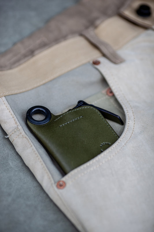 BRAT ZIPPER WALLET GREEN