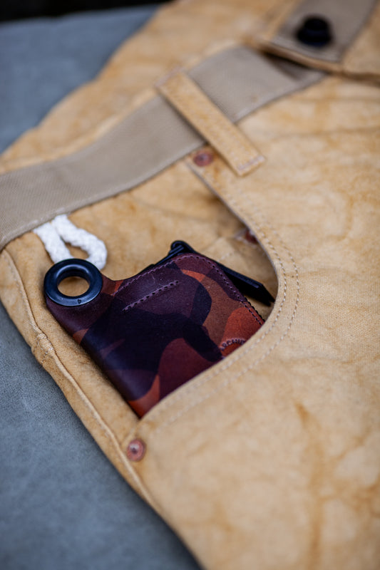 BRAT ZIPPER WALLET CAMO