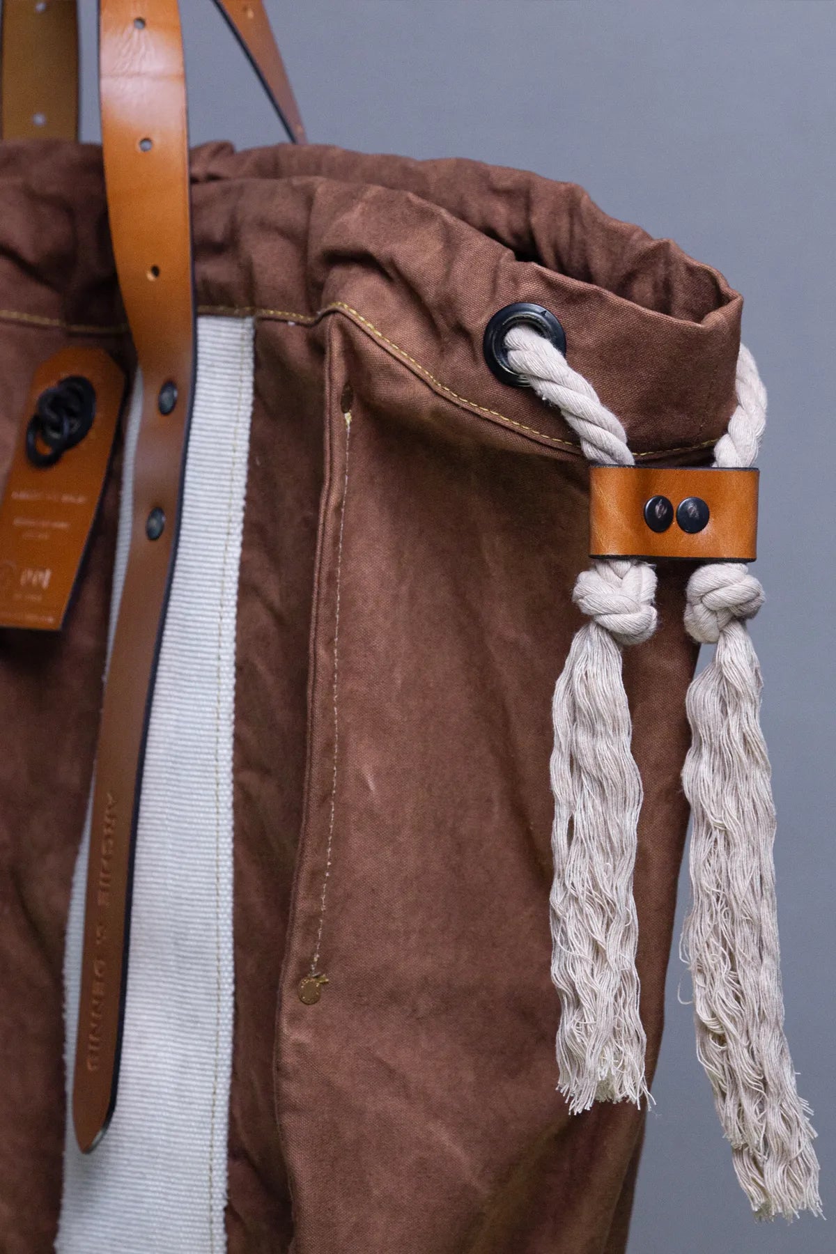 BROWN DITTY TOTE [ 1 of 15 ]