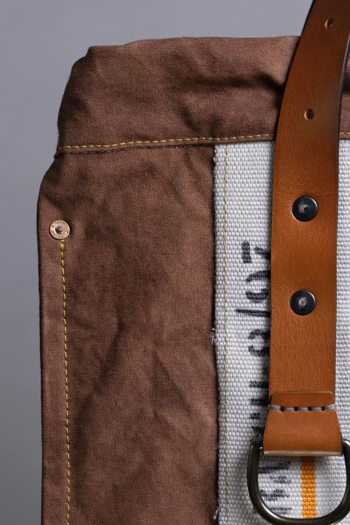 BROWN DITTY TOTE [ 1 of 15 ]