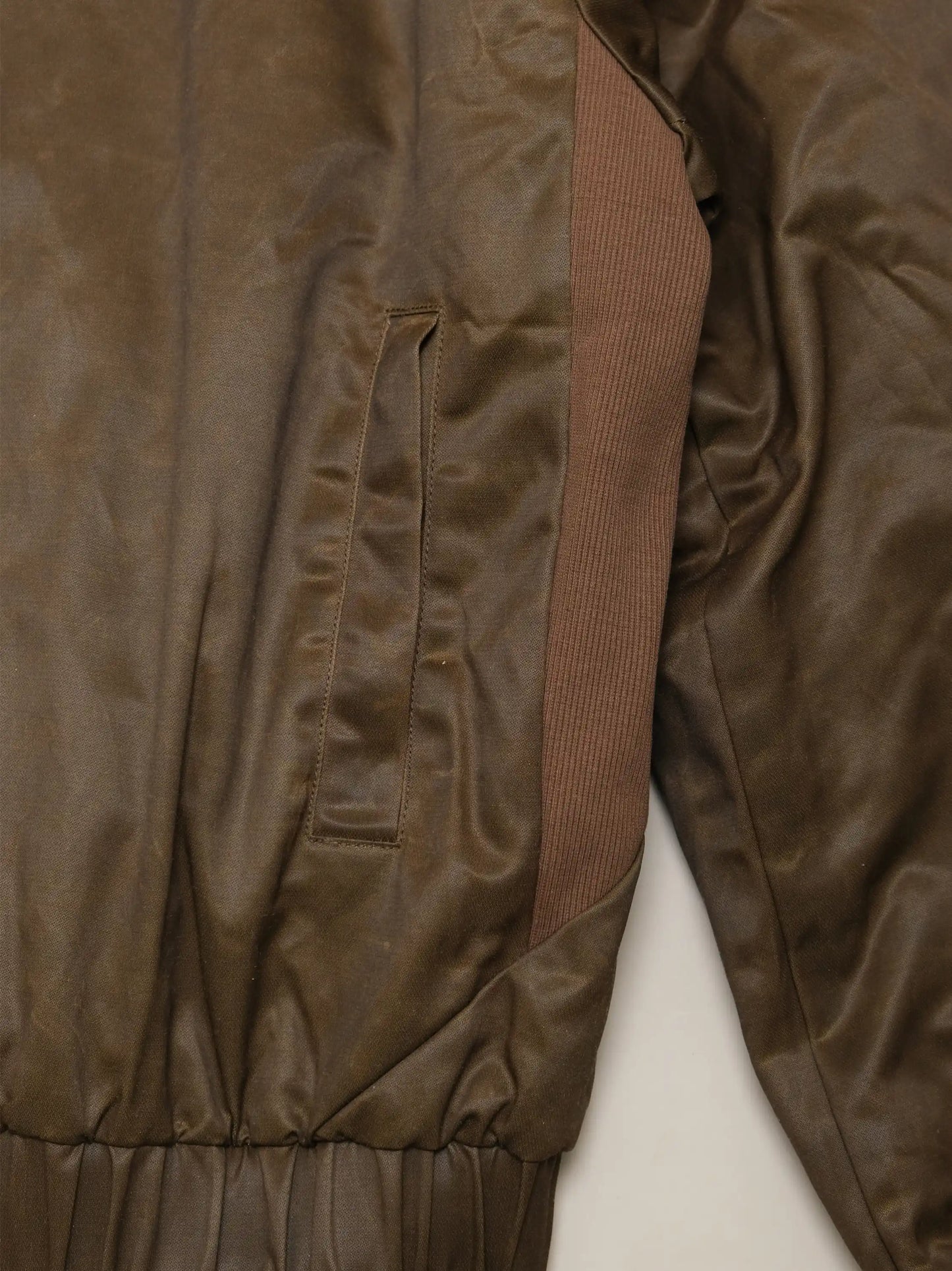 CLUTCH JACKET- CHOCOLATE