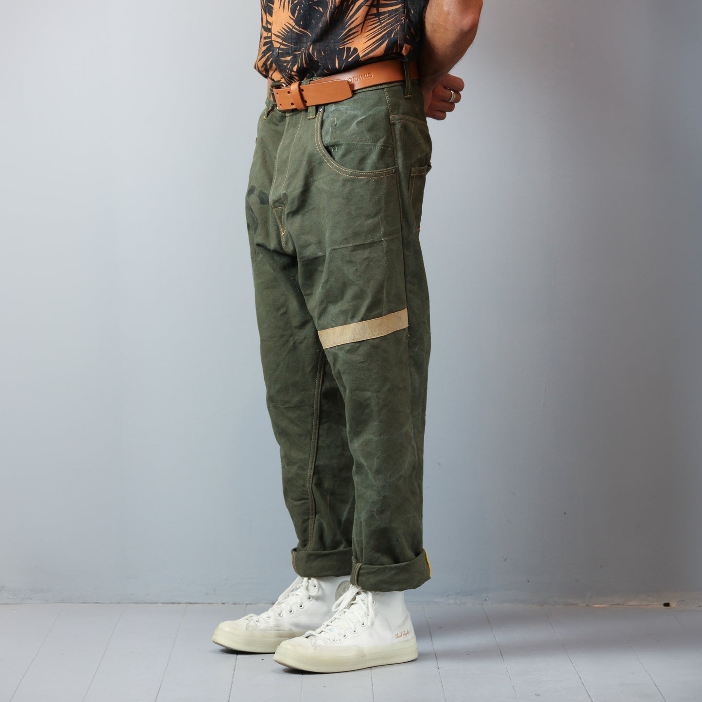 ARMY CARROT PANTS