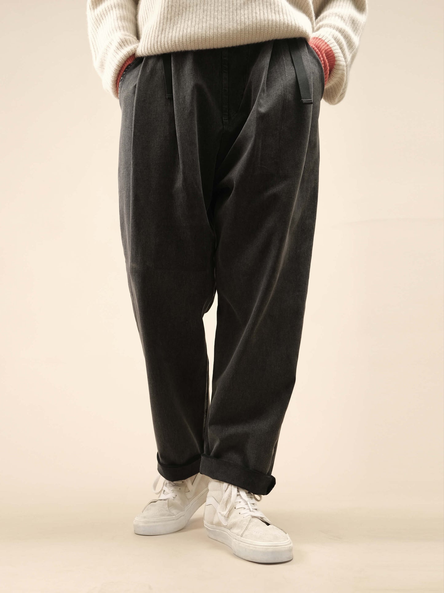 BLACK WASH DOUBLE-KNIT PATTON