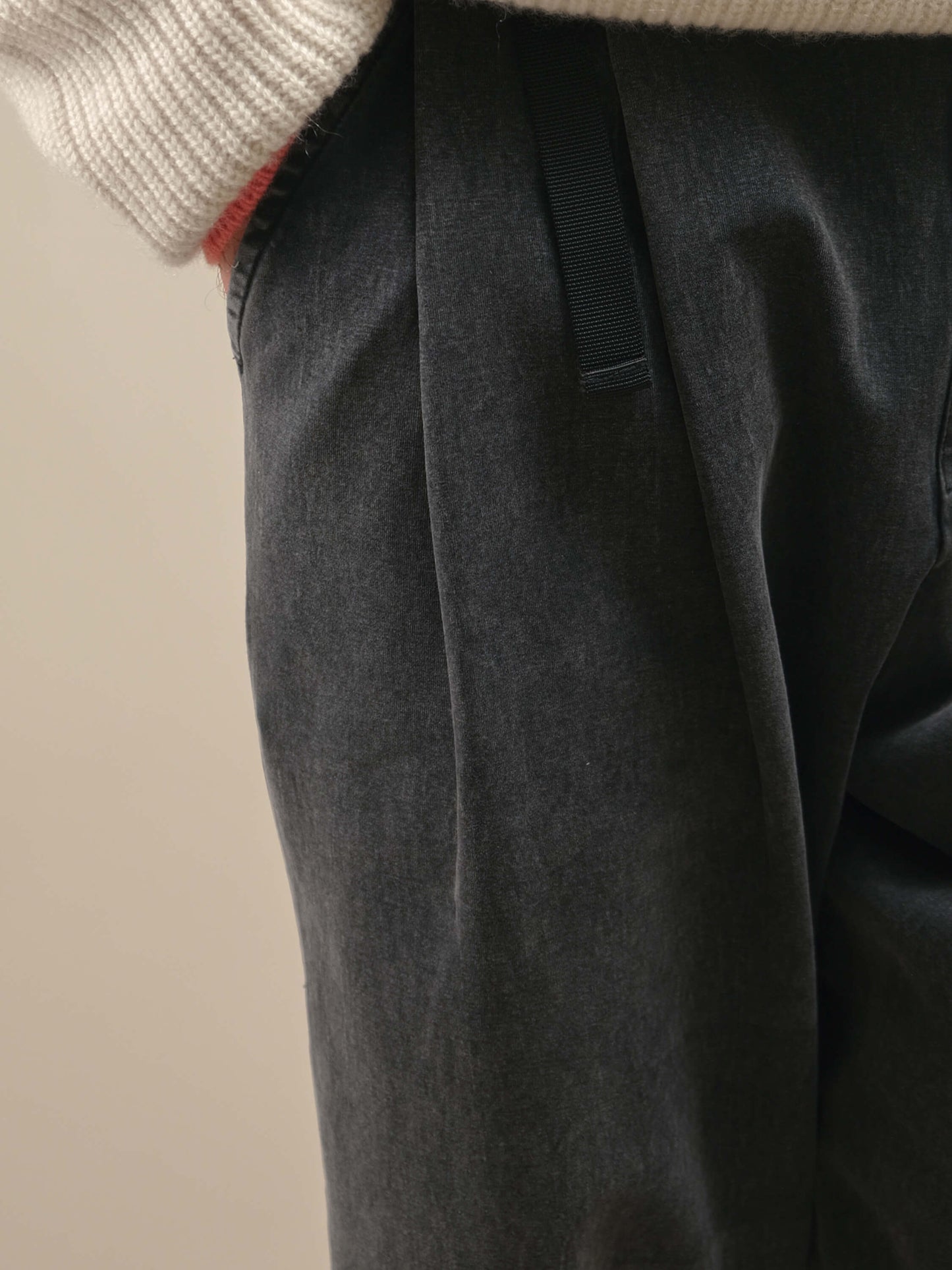 BLACK WASH DOUBLE-KNIT PATTON