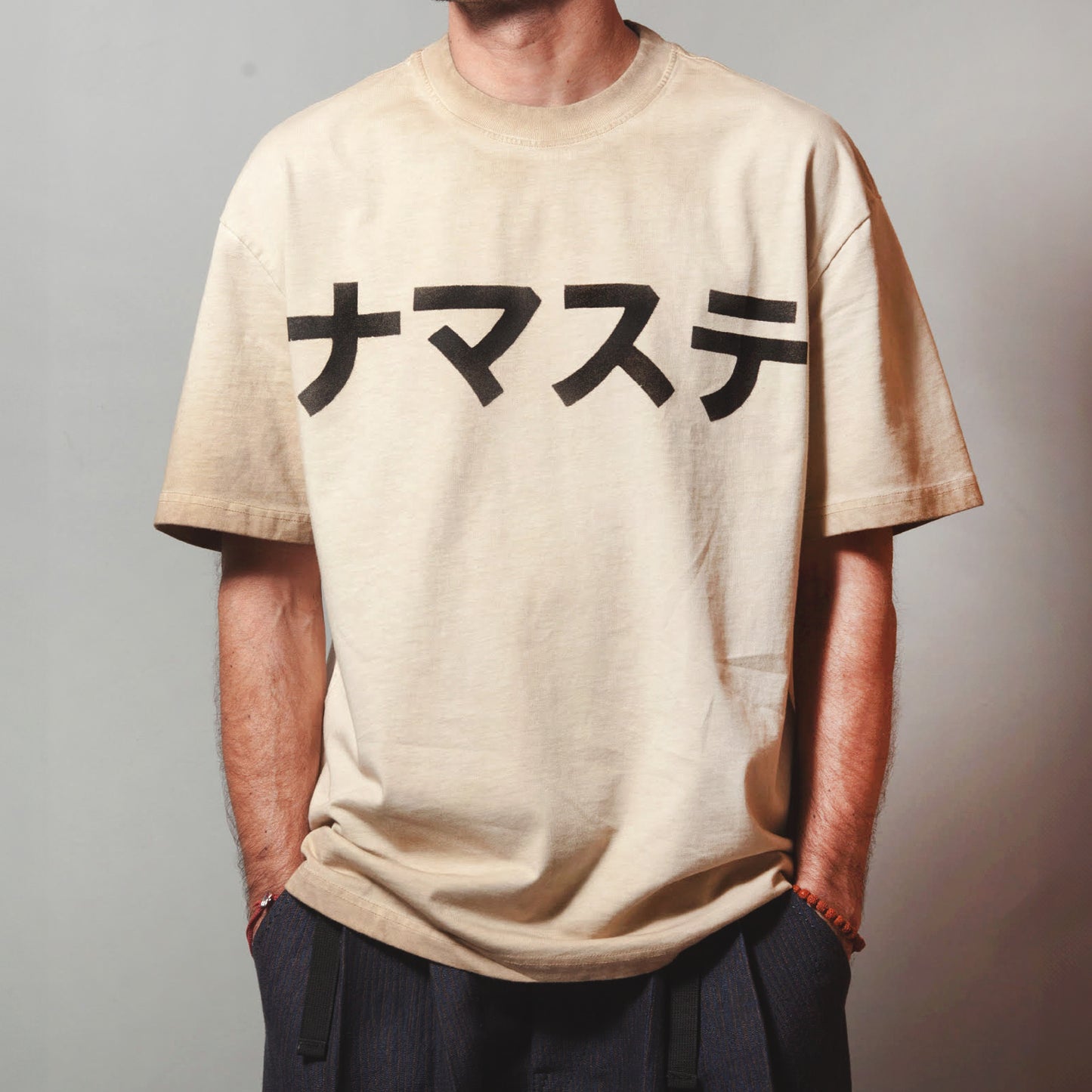 NAMASTE T-SHIRT SAND FADE