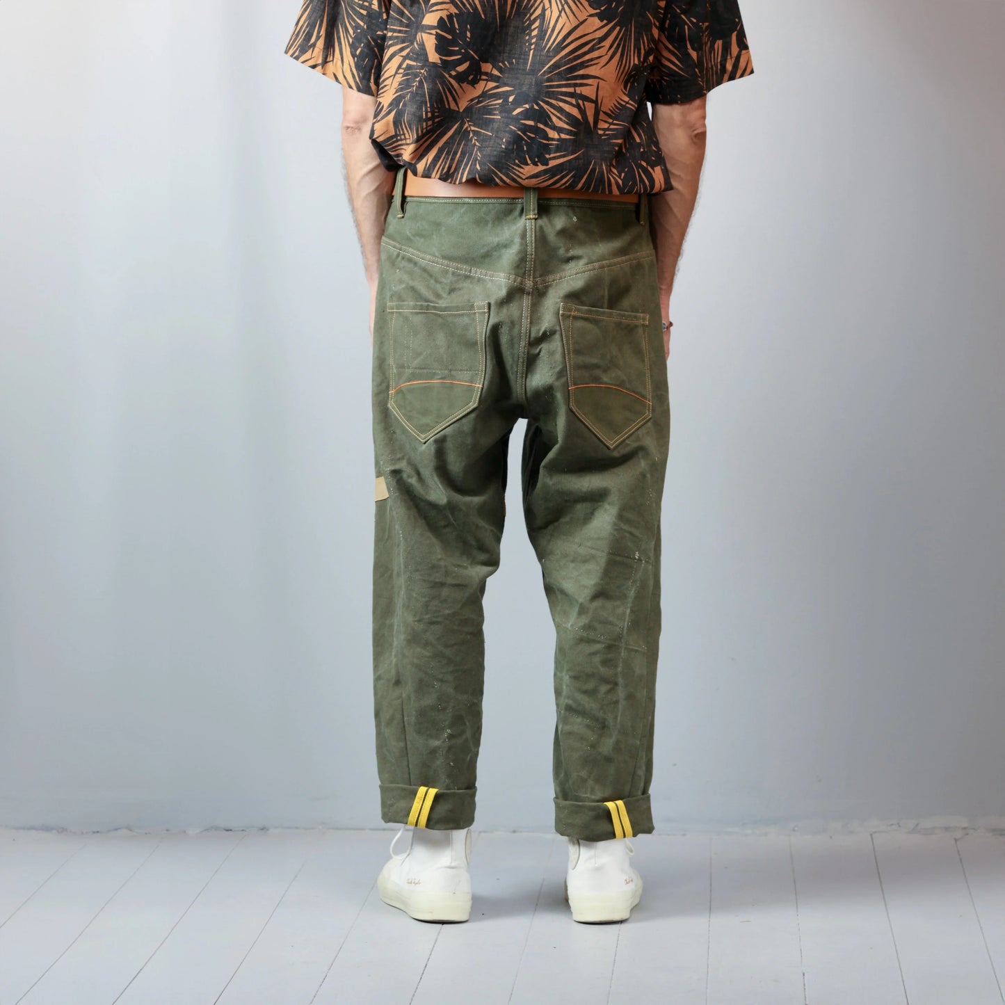 ARMY CARROT PANTS - HAVIE MNFCT.