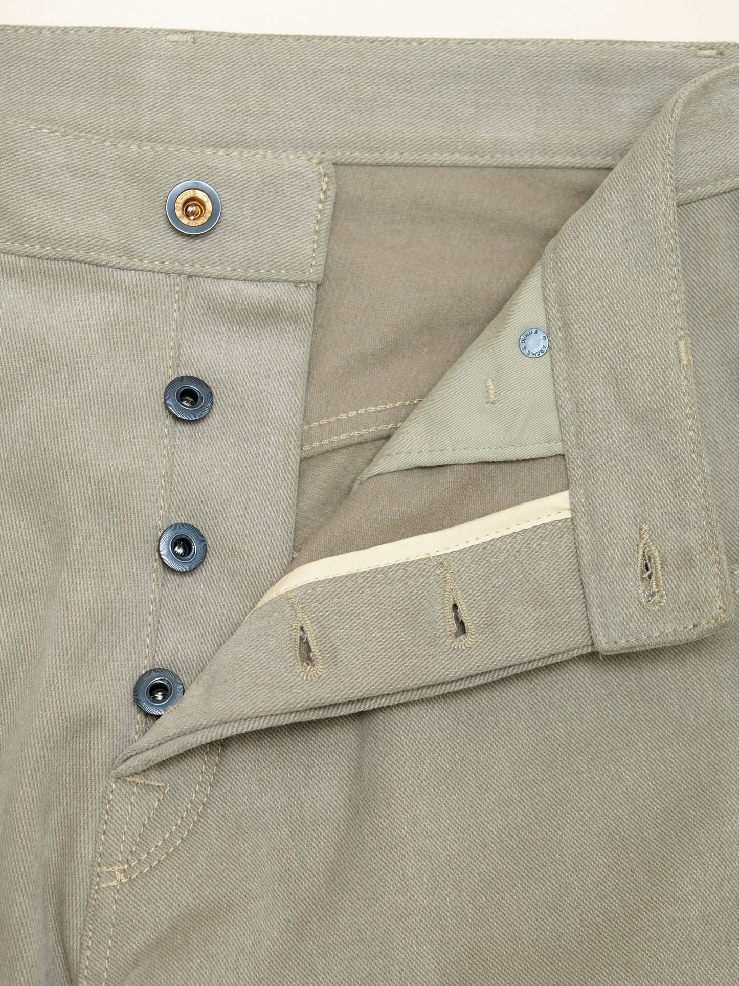 CARROT PANTS- SILVER BRUSHED TWILL