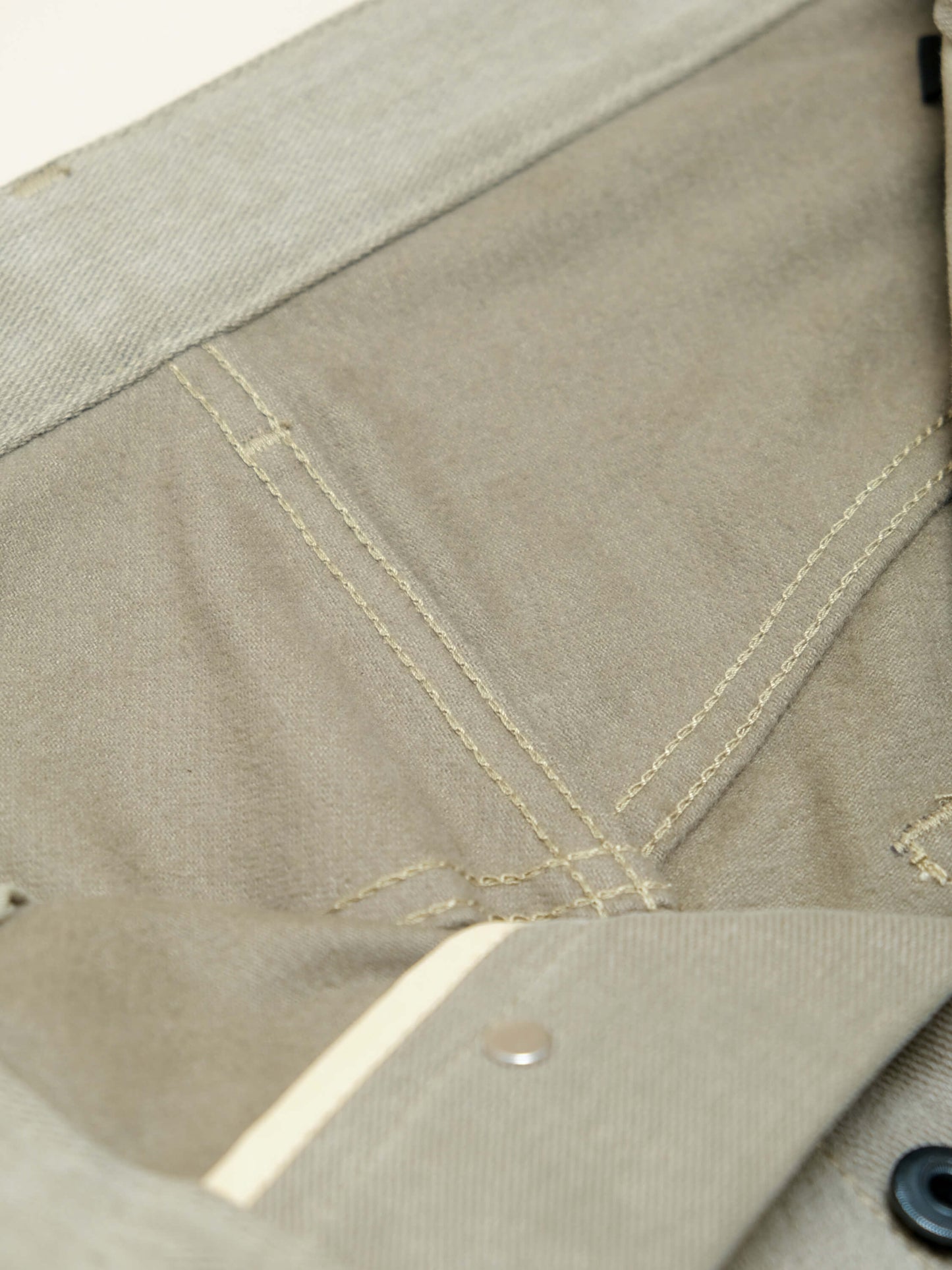 CARROT PANTS- SILVER BRUSHED TWILL