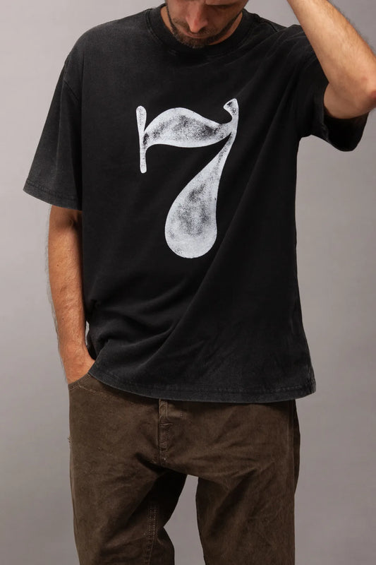 BLACK LUCKY NUMBER TEE